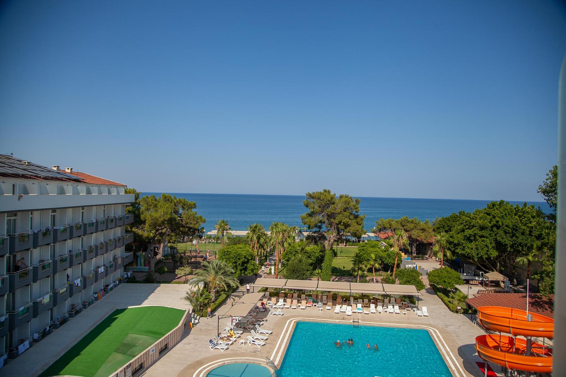 Asdem Beach Hotel — 1