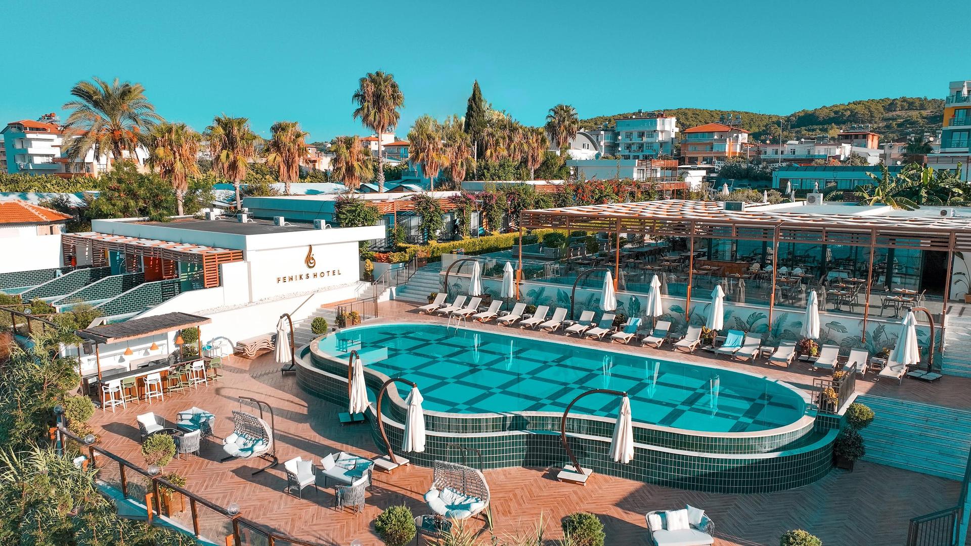 Feniks Hotel — 1