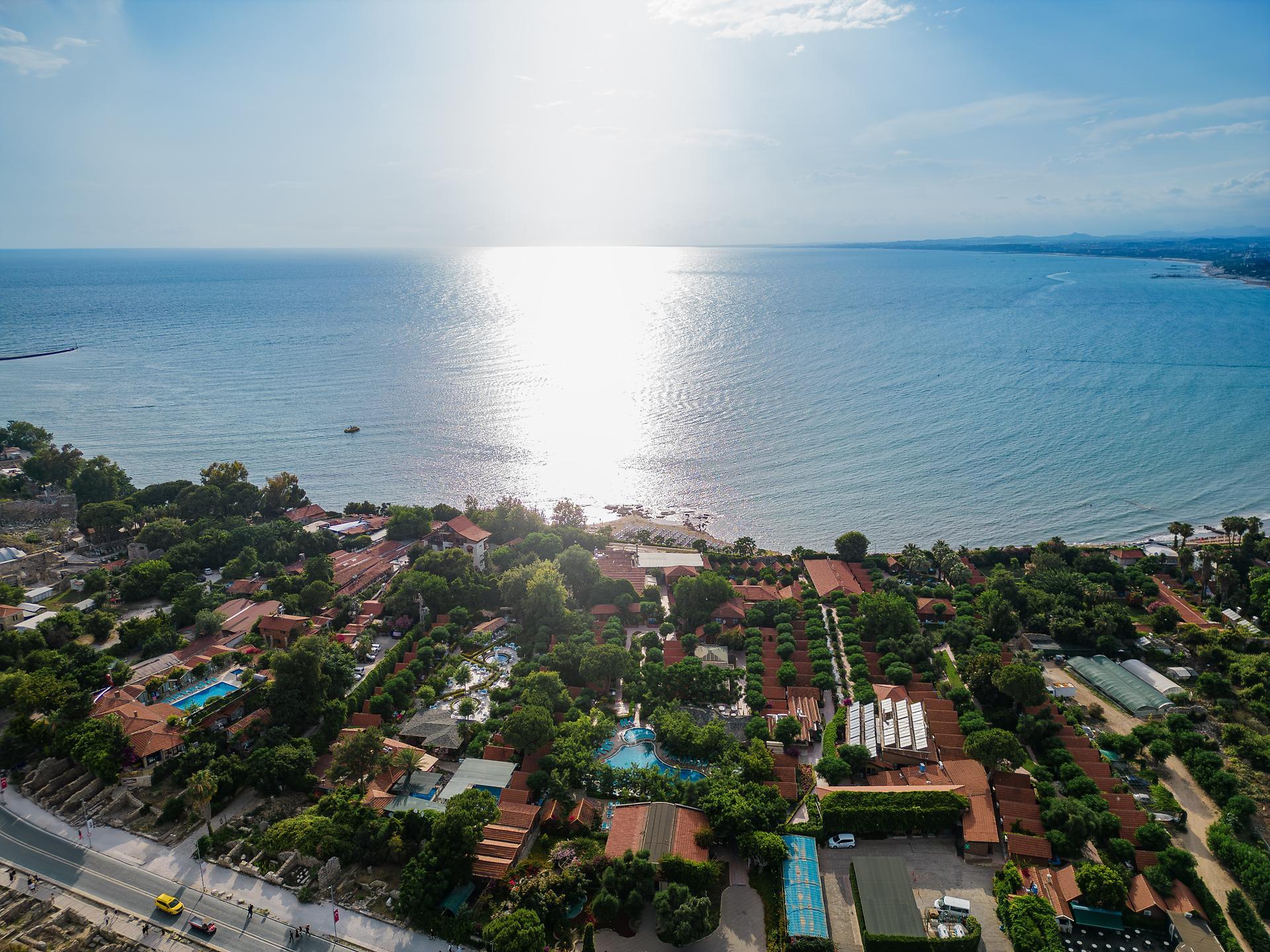 Can Garden Beach — 1