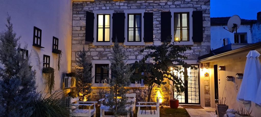 Urla Taş Konak Otel — 1
