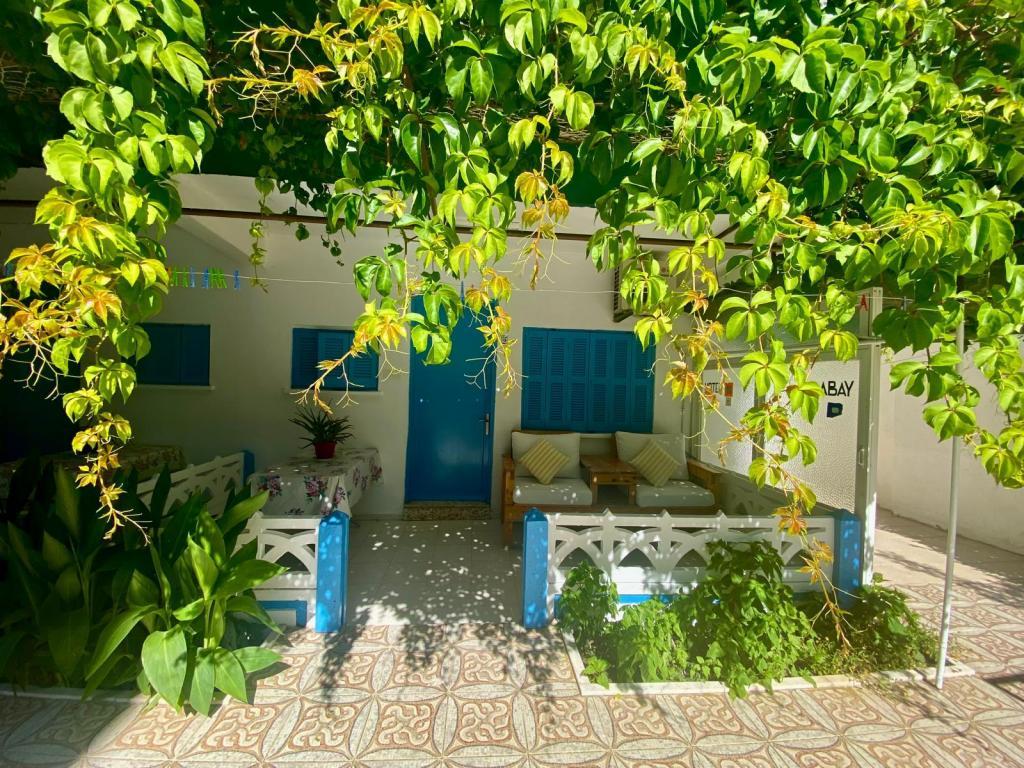 Abay Motel — 1