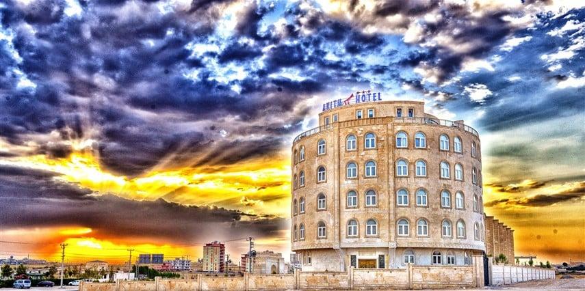 Akitu Hotel — 1