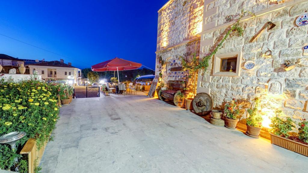 Atax Cave House — 5