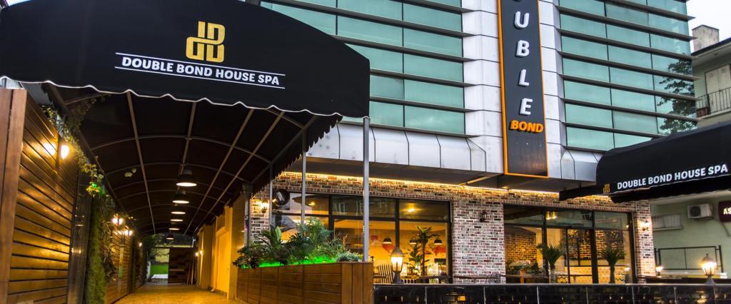 Double Bond Hotel — 1