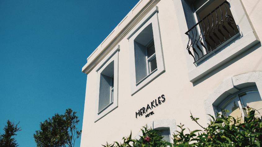 Herakles 1850 Otel Çeşme — 1