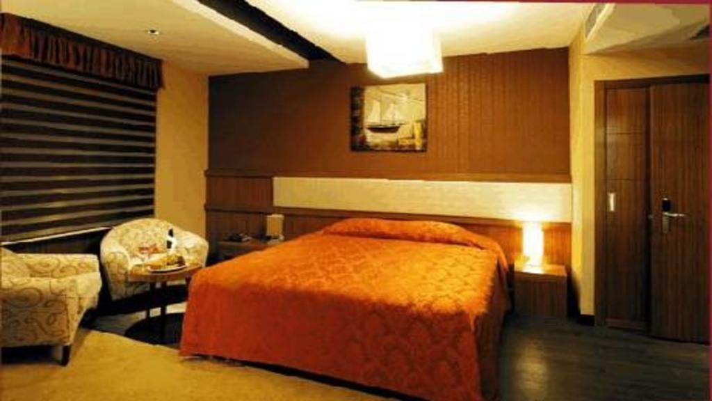 Jaleriz Hotel — 8