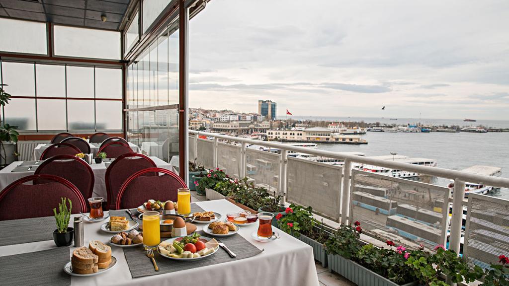 Kadıköy Rıhtım Otel — 1