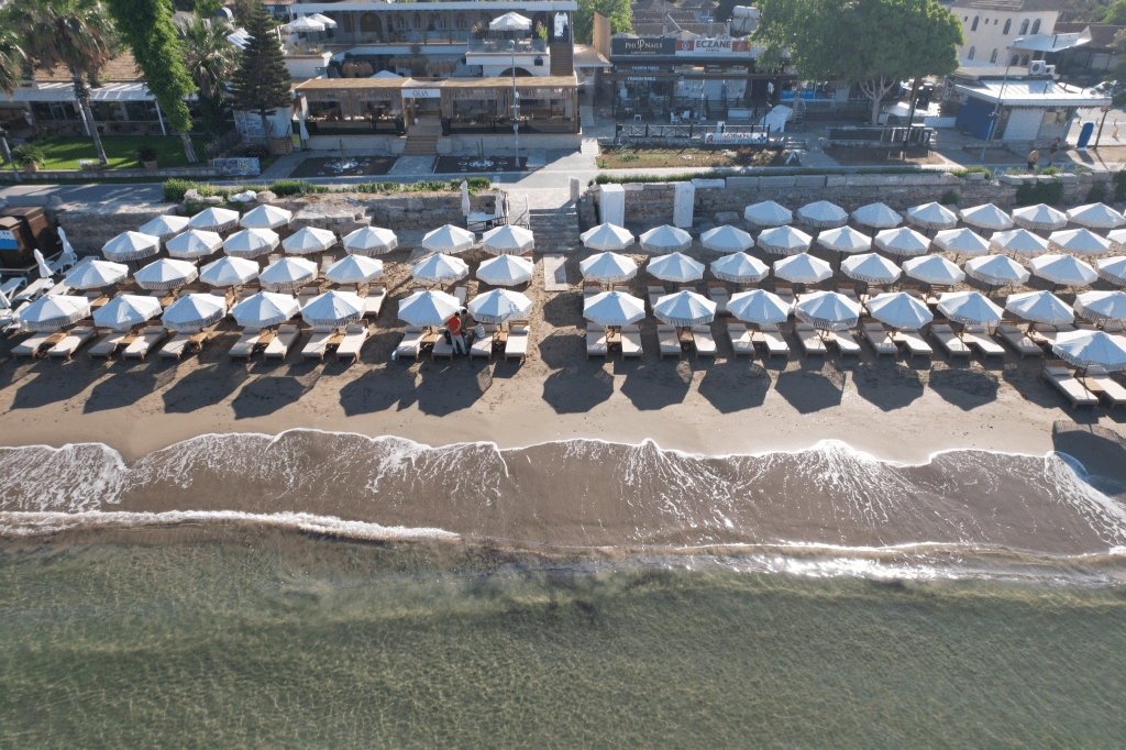 Kalia Beach Hotel — 1