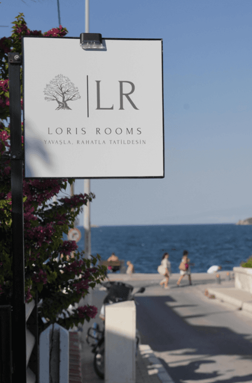 Loris Rooms Urla — 1