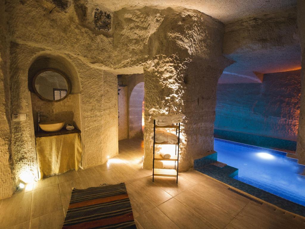 My Cave Suites — 10