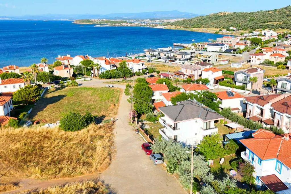 North By Cunda — 1
