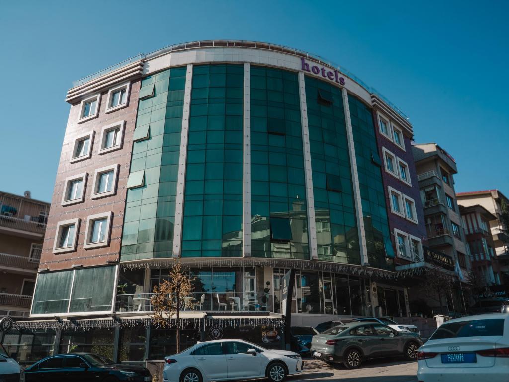 Saffari Hotel — 1