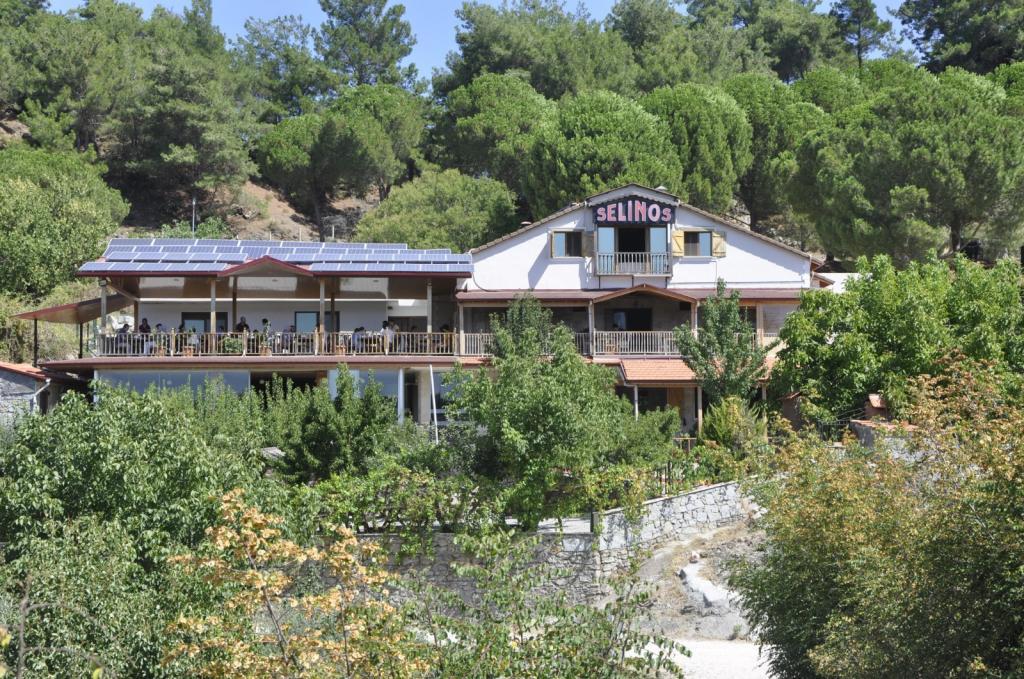 Selinos Otel Bergama — 1
