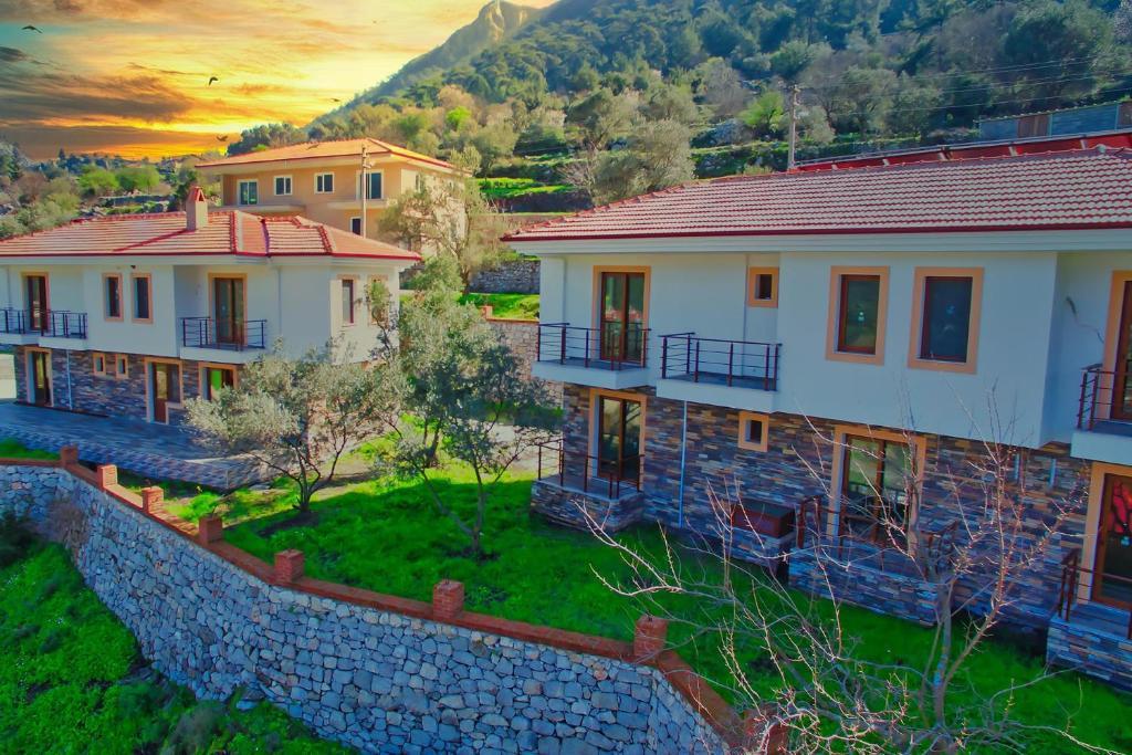 Mons Casa Boutique Hotel — 1