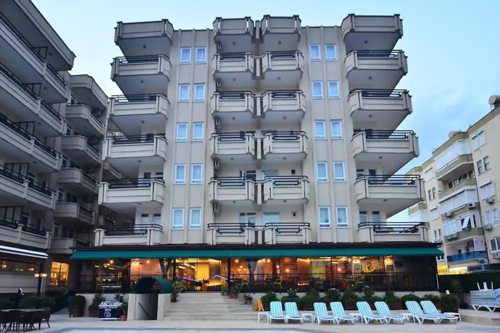 Prince Hotel — 1