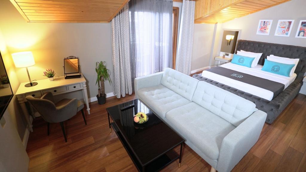 Homey Airport Hotel — 1