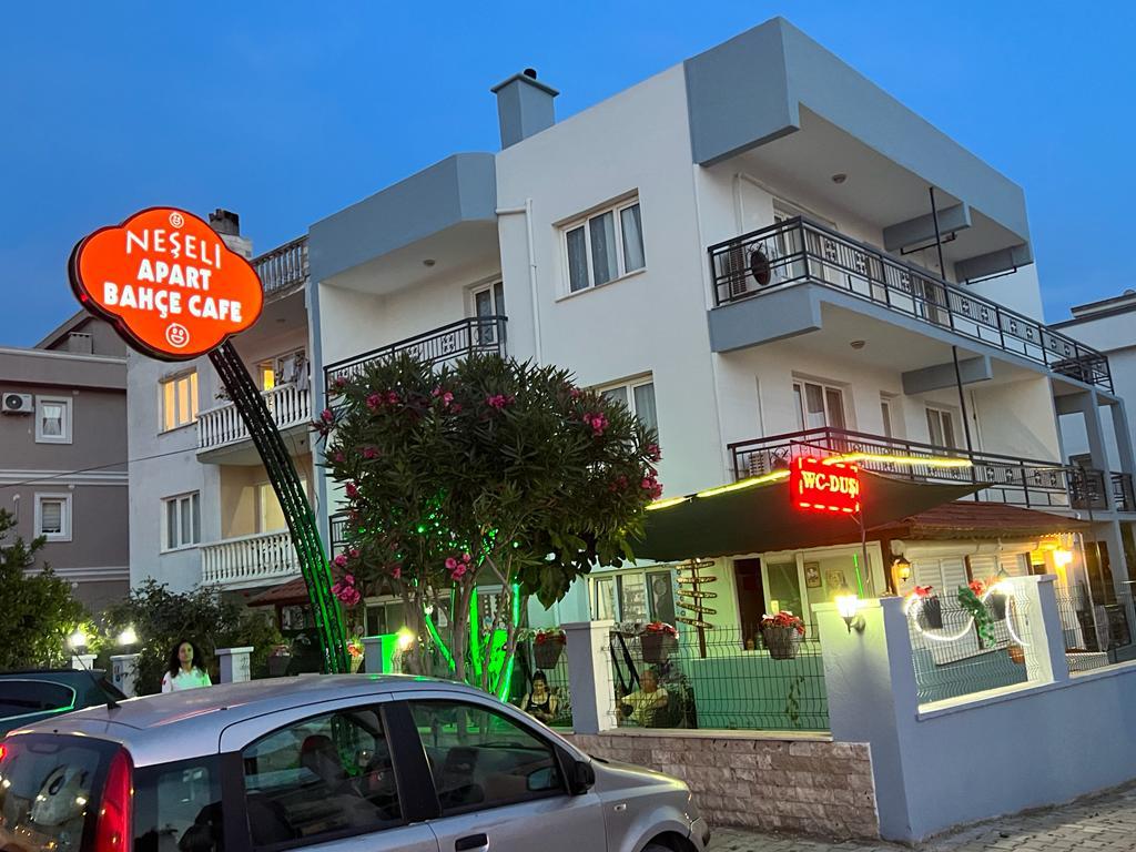Neşeli Pansiyon Cafe Sığacık — 1
