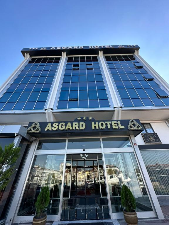 Asgard Hotel — 1