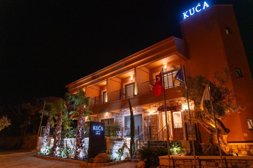 Kuca Otel Urla — 1