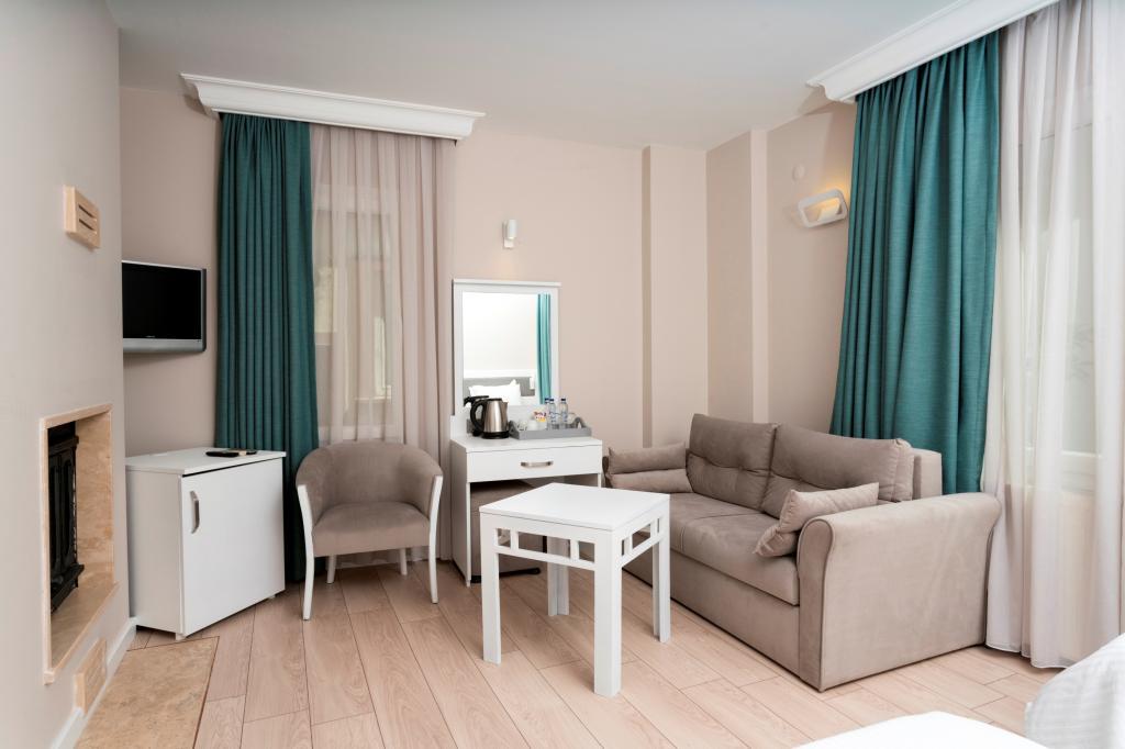 Bay Nihat Lale Otel — 3