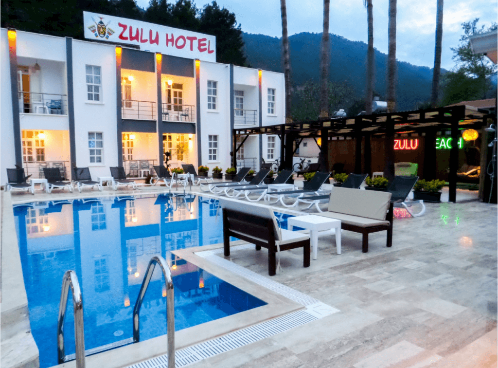 Zulu Hotel — 1