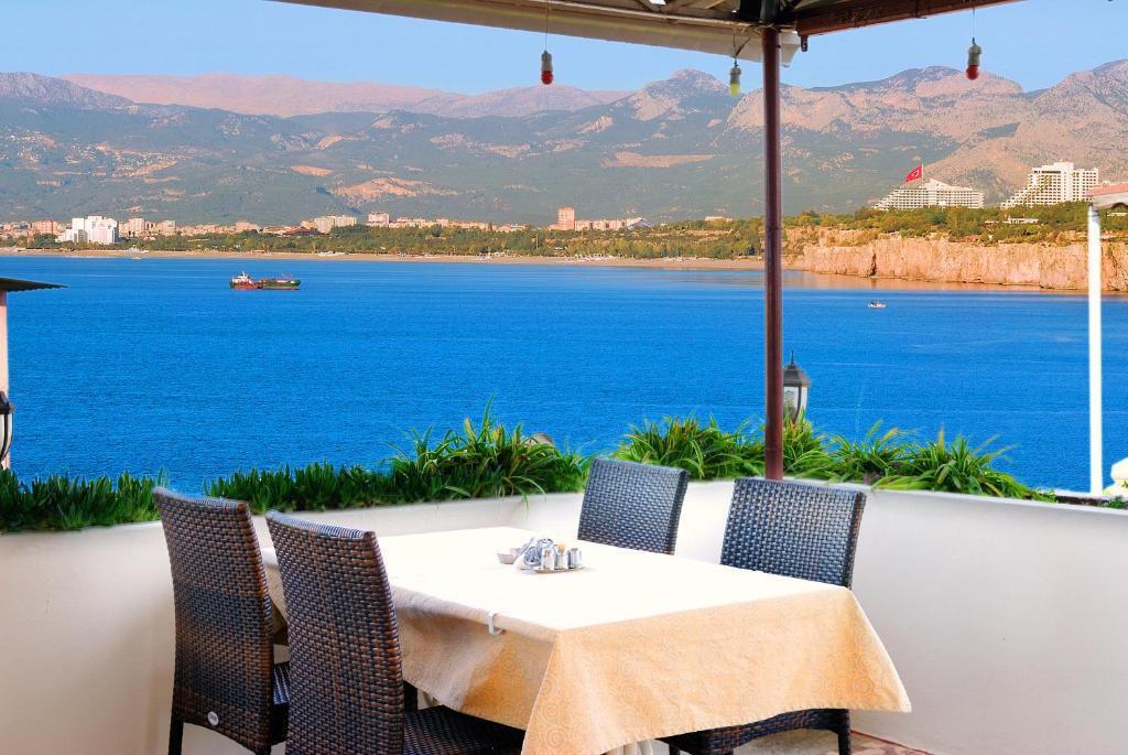 Özmen Hotel — 1