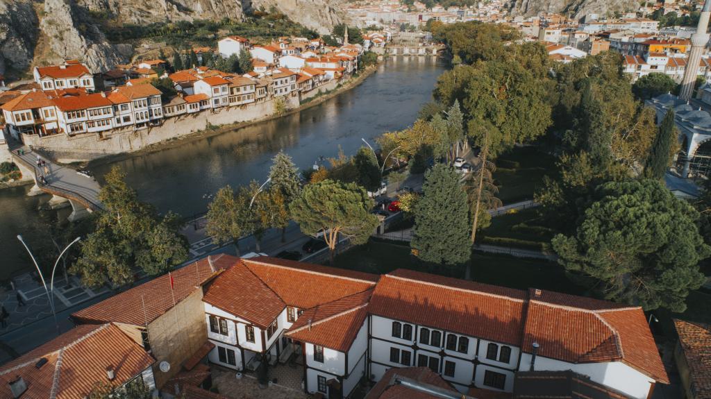 Bayezid Han Konak — 1