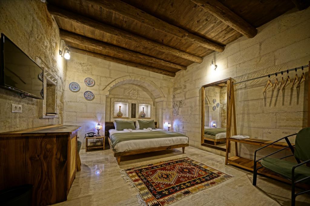 Vigneron Cave Hotel — 5
