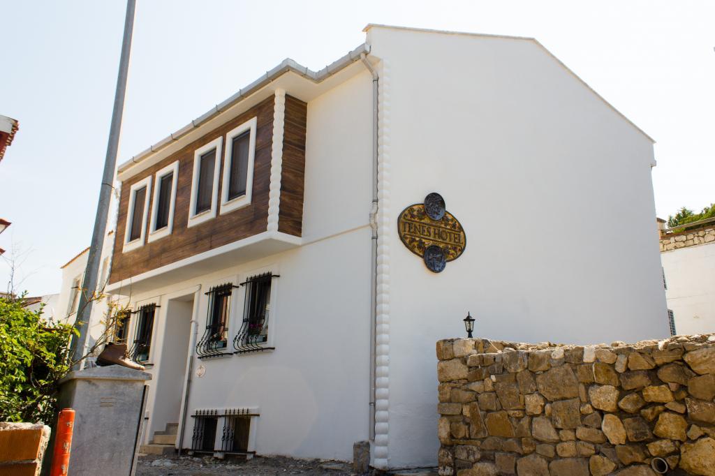 Tenes Otel — 1
