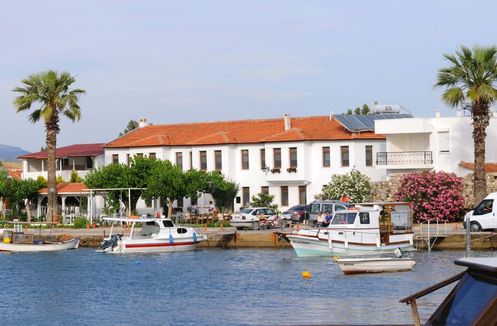 Teos Lodge Pansiyon & Restaurant Sığacık — 1