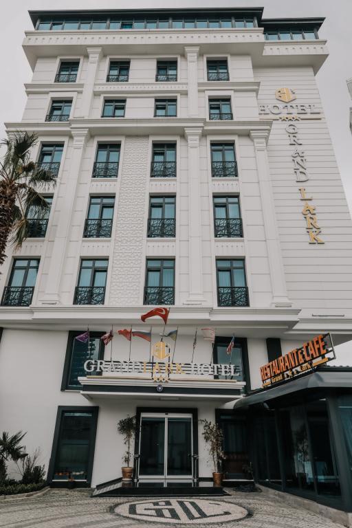 Grand Lark Otel — 1