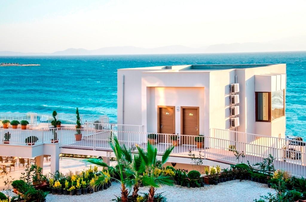 Ladies Beach Suit Otel — 2
