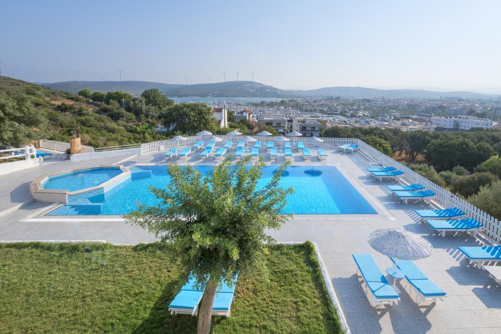 Thea Teos Butik Hotel — 1