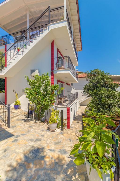 Rüya Pansiyon — 1