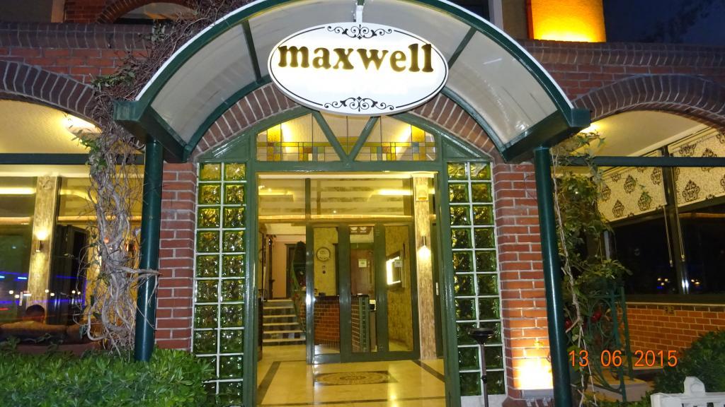 Maxwell Holiday Club — 1