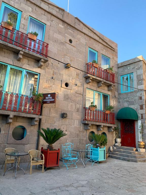 Taş Otel 17 — 1