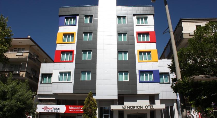 Norton Hotel
