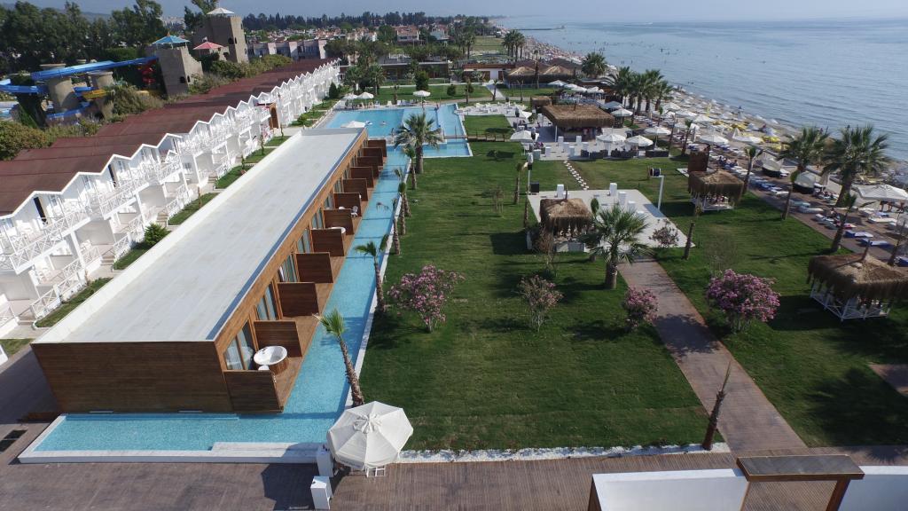 Risus Beach Resort Hotel — 1