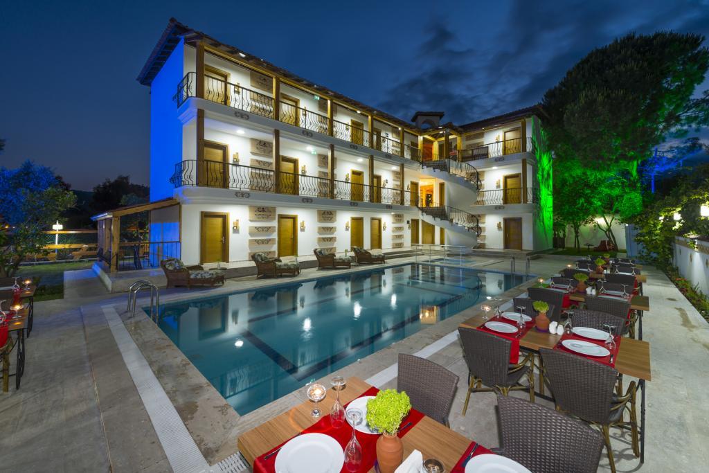 Amore Boutique Hotel — 1