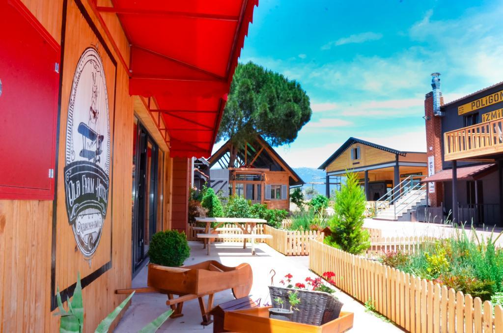 Old Farm Hotel Kemalpaşa — 1