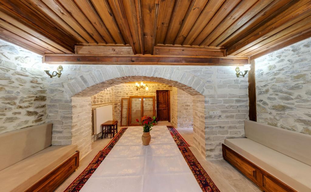 Çamlıca Konak Çarşıevi — 3