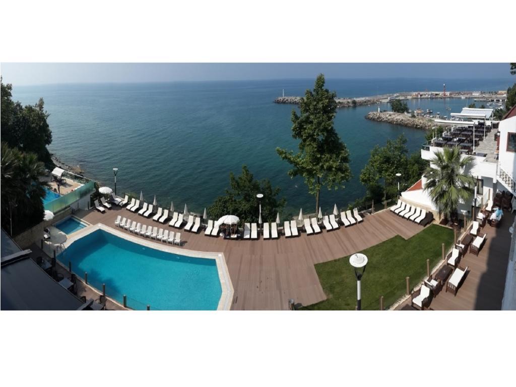 Diapolis Otel — 1