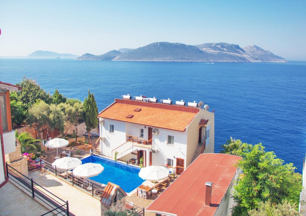 Sunset Villa Hotel — 1