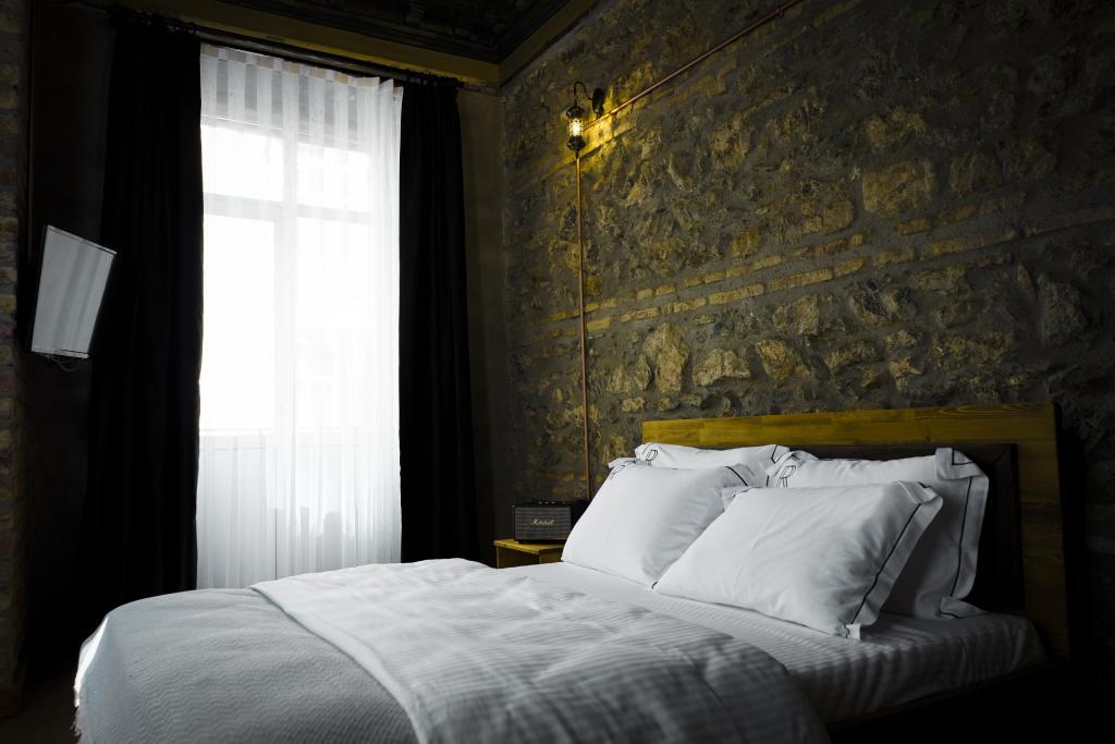 RoyaRooms — 3