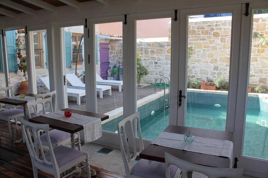 Eski Taş Otel(+12 yaş Üzeri) — 2