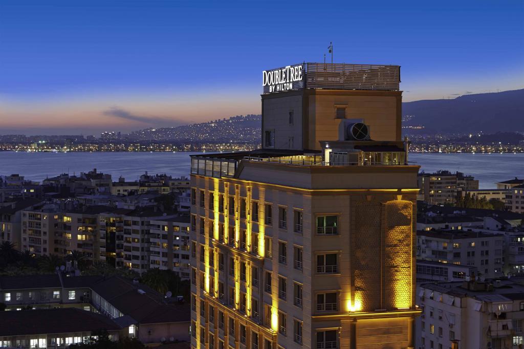 Double Tree By Hilton İzmir Alsancak — 1