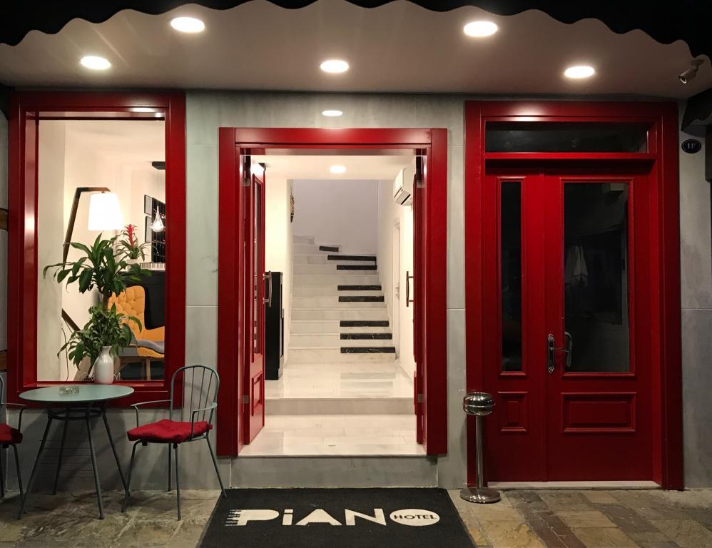 Piano Hotel İzmir — 1
