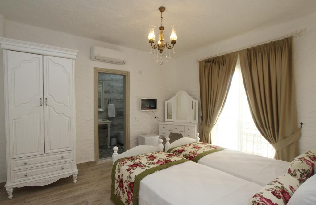 Alya Mou Butik Otel — 9