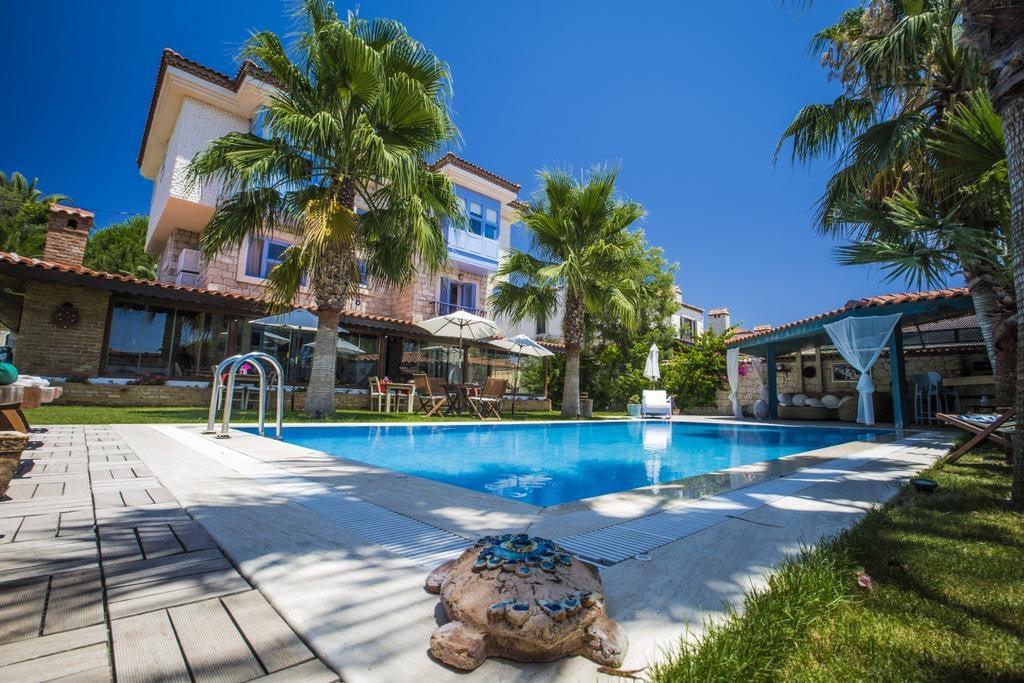 Tash Mekan Hotel Alaçatı — 1