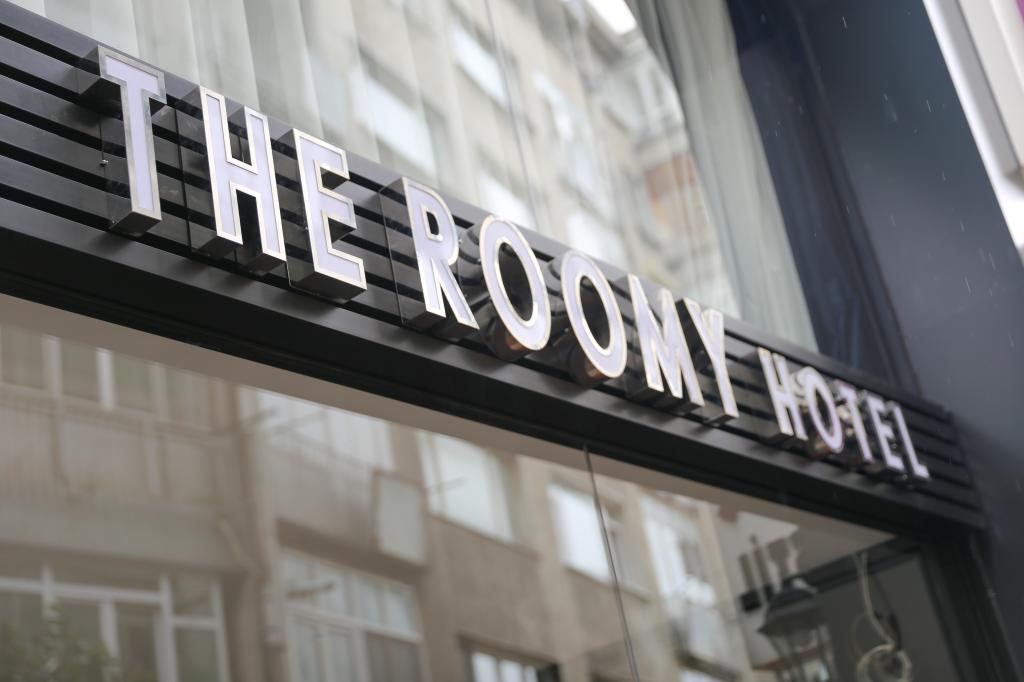 The Roomy Hotel Şişli — 1